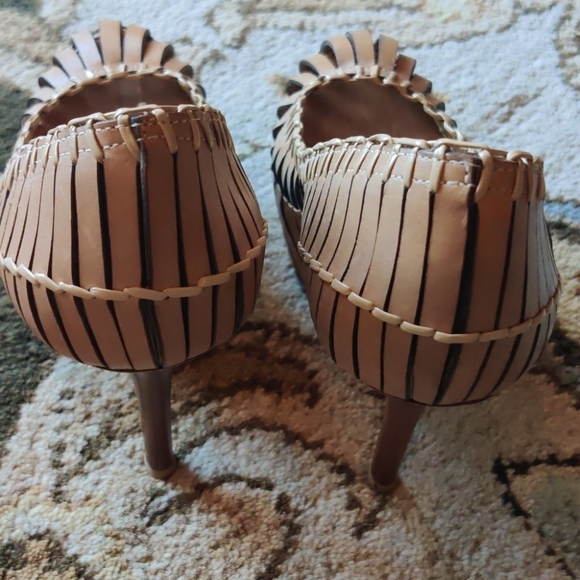 Report Signature Cayler Leather Heels, EUC S 8 - Picture 10 of 16